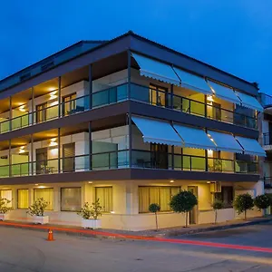 Hotel Mavridis, Flogita